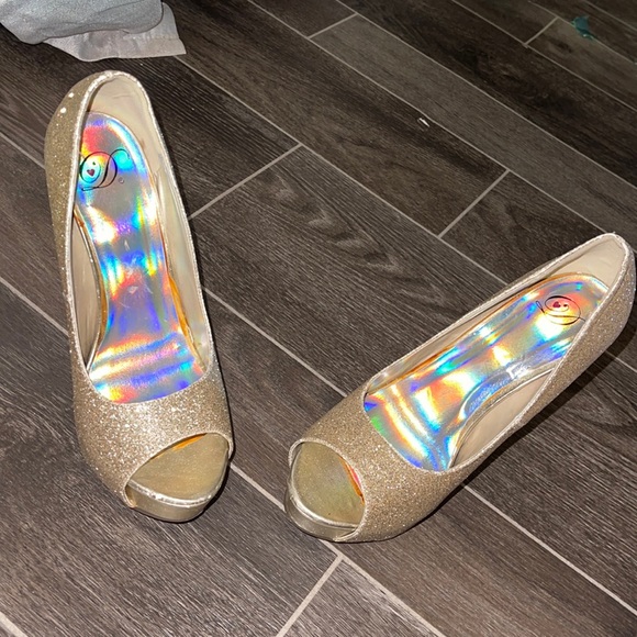 Ms Devastating - Picture 1 of 3